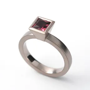 White gold ring with pink tourmaline